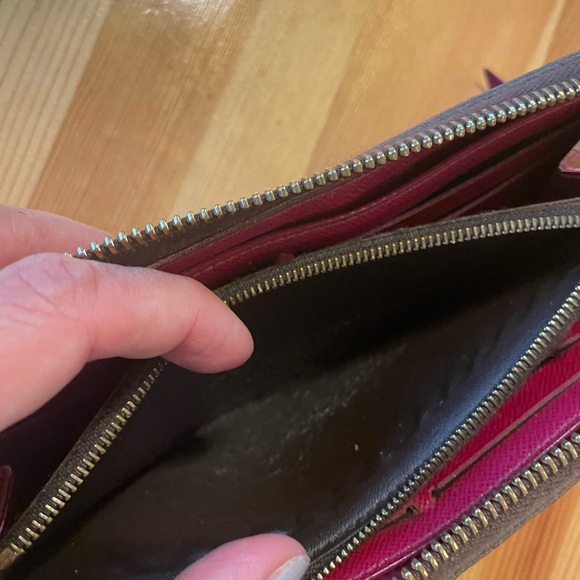 ๐บ Louis Vuitton Monogram Clemence Zippy Long Wallet Fuchsia Pink Interior - Picture 10 of 14